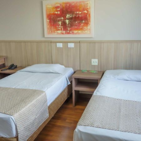 Hotel Nacional Inn Porto Alegre - Proximo Ao Complexo Hospitalar Santa Casa E Ufrgs 外观 照片