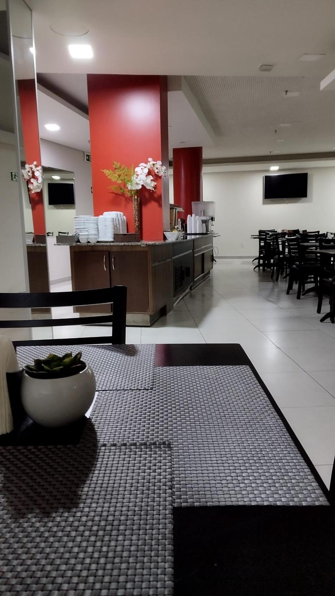Hotel Nacional Inn Porto Alegre - Proximo Ao Complexo Hospitalar Santa Casa E Ufrgs 外观 照片