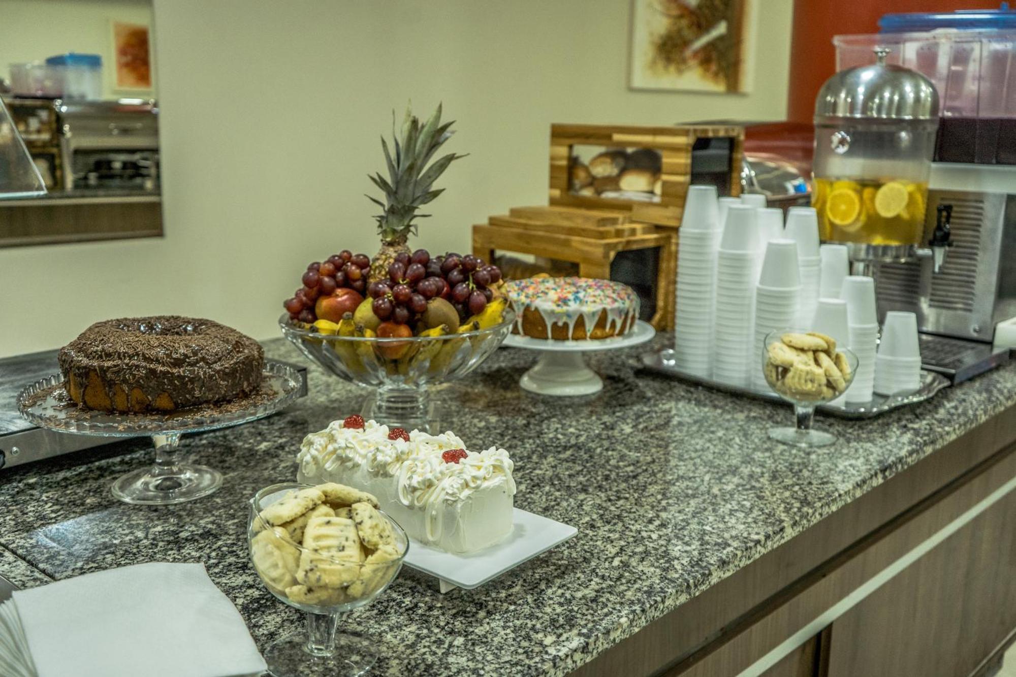 Hotel Nacional Inn Porto Alegre - Proximo Ao Complexo Hospitalar Santa Casa E Ufrgs 外观 照片